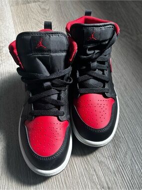 Nike Air Jordan 1 Mid GS Bred Black Red Kids Sneakers Size 3Y